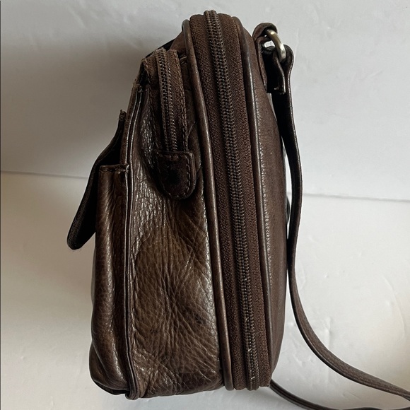 Vintage FOSSIL Y2K brown leather organizer crossbody - Picture 4 of 11